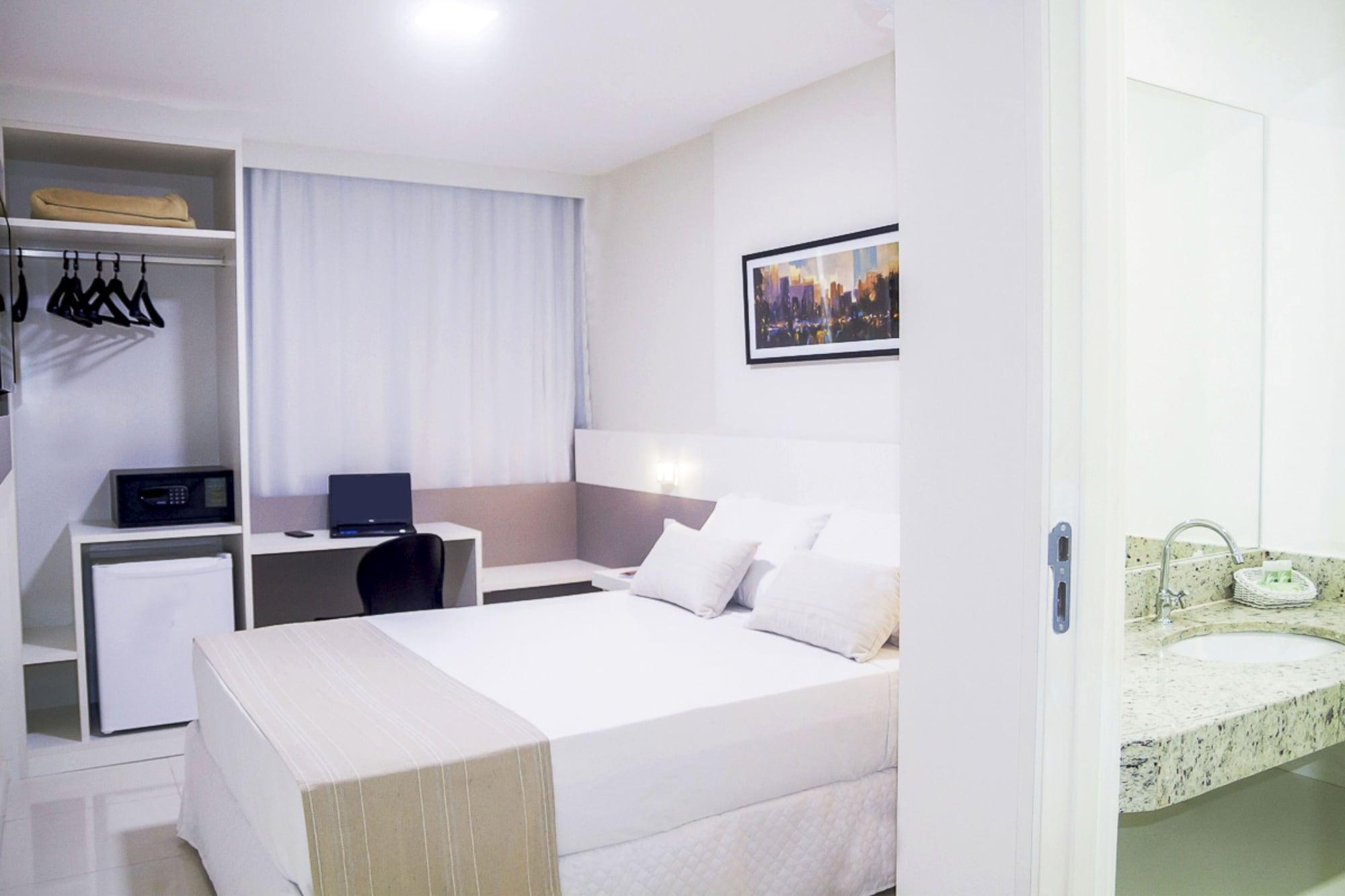 Bristol Easy Uba Hotel Buitenkant foto